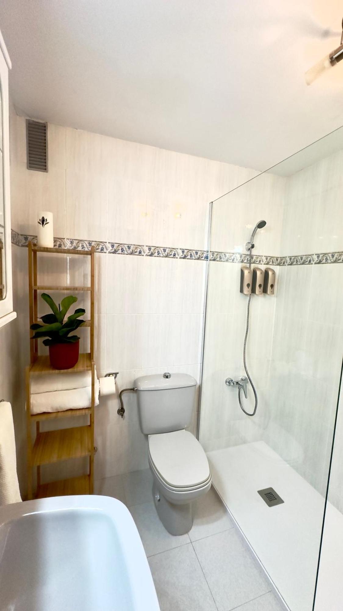 Apartment Monfort บาเลนเซีย ภายนอก รูปภาพ