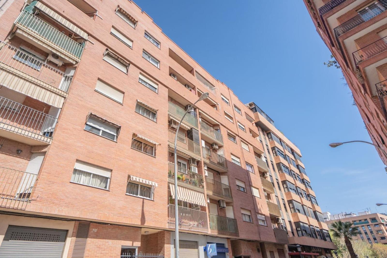 Apartment Monfort บาเลนเซีย ภายนอก รูปภาพ